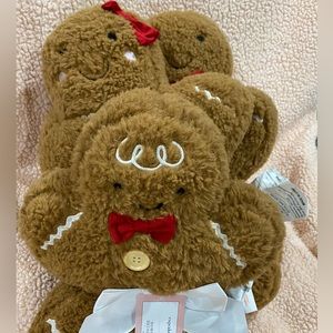 Cupcakes and Cashmere Gingerbread man pillow pack of 3 as shown on tiktok NWT